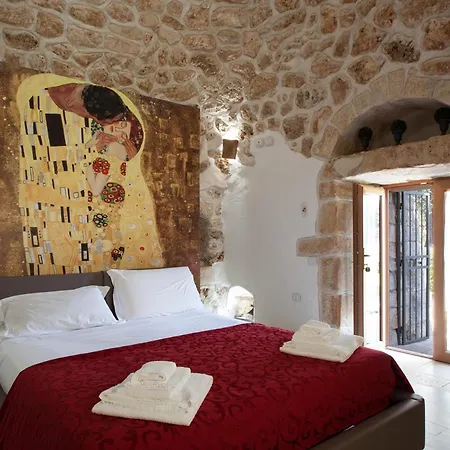Tenuta Bouganville With Garden And Pool - Happy Villa
